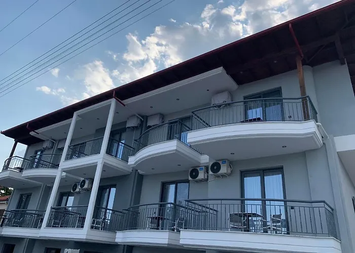Thea Comfy Living 4*