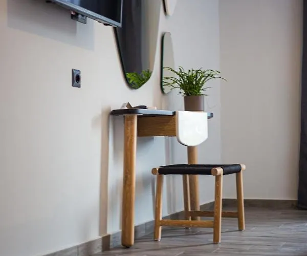 Thea Comfy Living شقة فندقية 4*