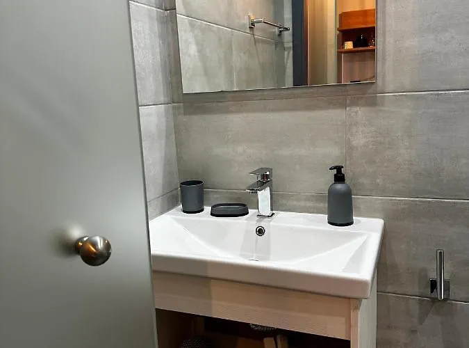 Thea Comfy Living 4*