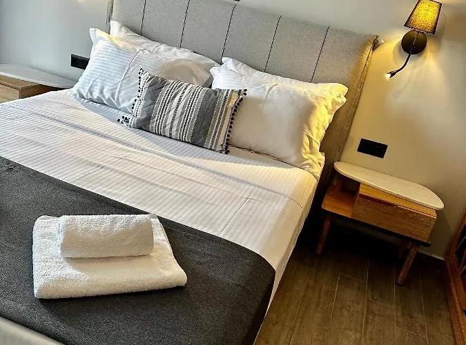 Thea Comfy Living