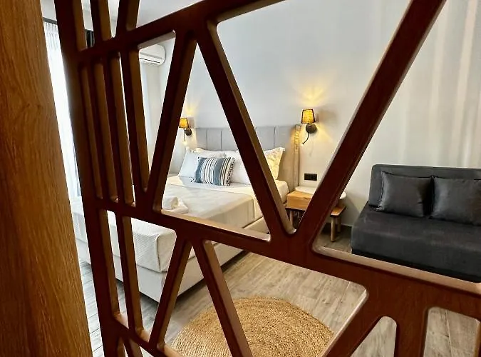 Thea Comfy Living شقة فندقية Vrasná