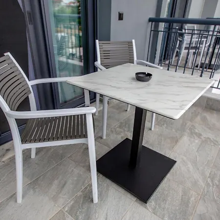 Thea Comfy Living 4* Неа-Врасна