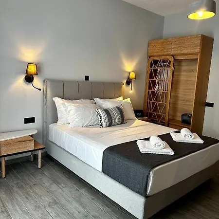 Апарт-отель Thea Comfy Living 4*