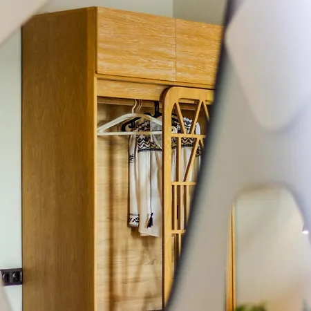 Thea Comfy Living 4*