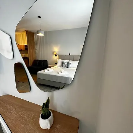 Апарт-отель Thea Comfy Living 4*
